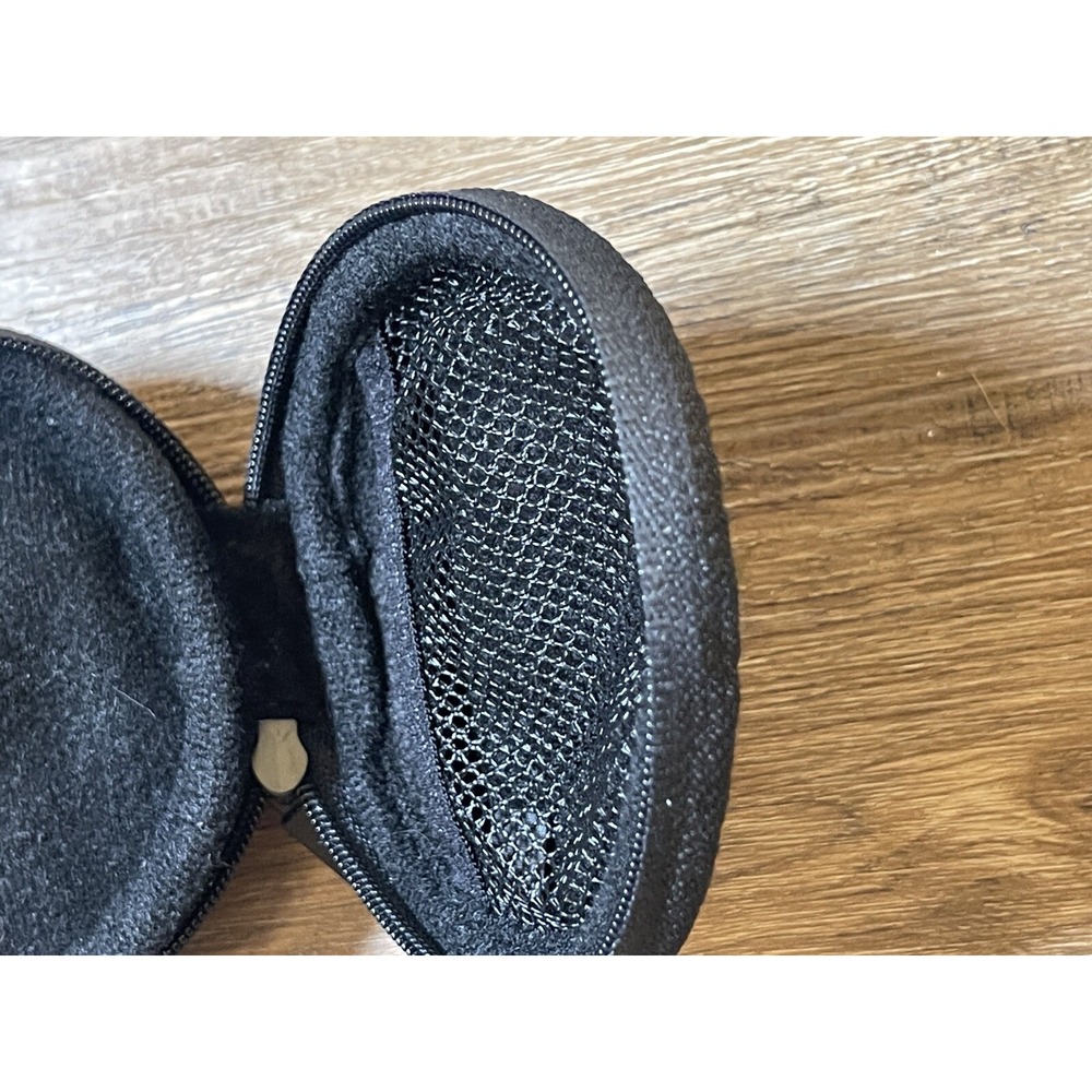 SoundSport Wireless Headphones Carry Case With Carbine Hook‎ - Picture 7 of 7